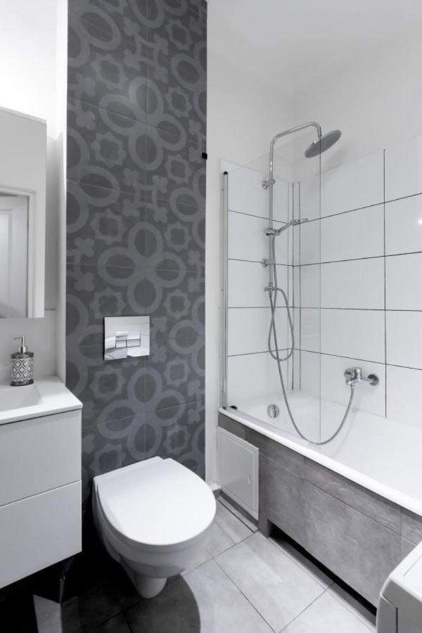 Clicktheflat Avenue Place Апартаменти *