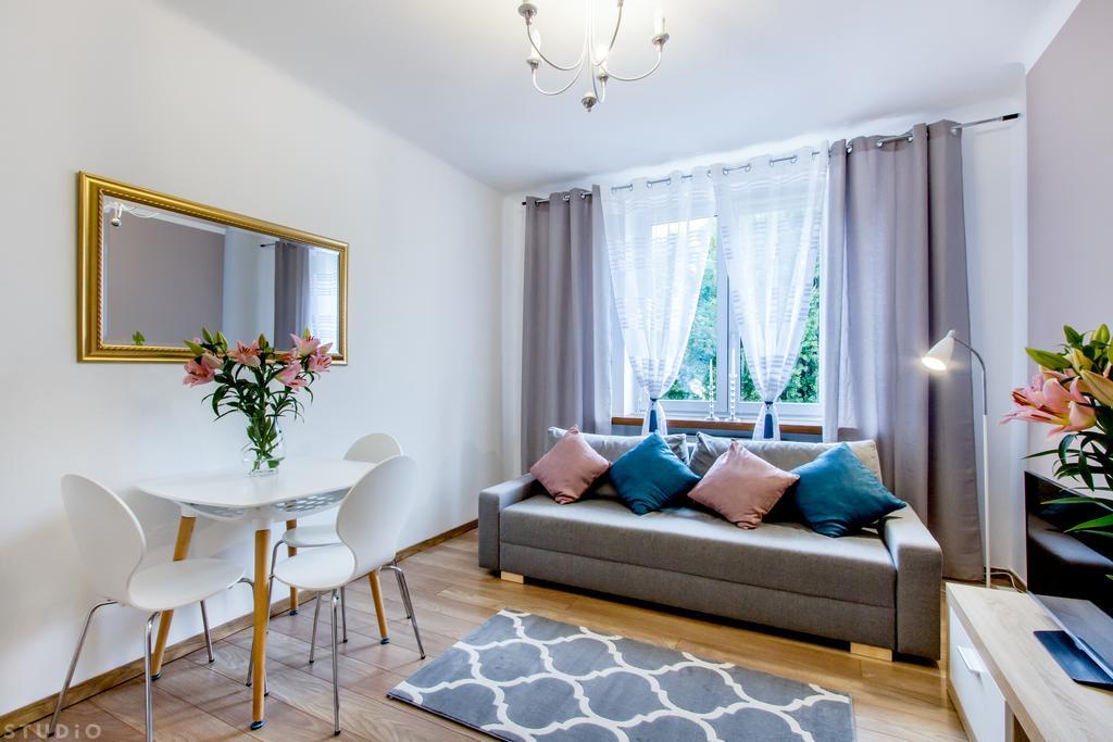 Clicktheflat Avenue Place Апартаменти